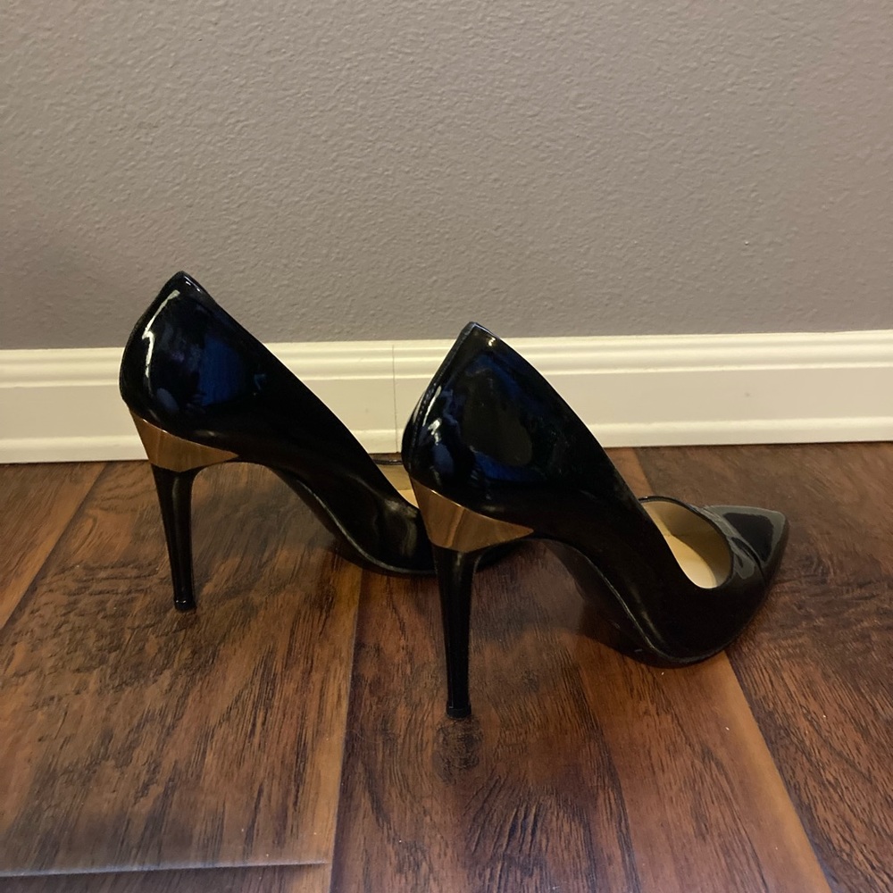 Gorgeous Michele Lopriano Italian black patent leather with gold detail heels